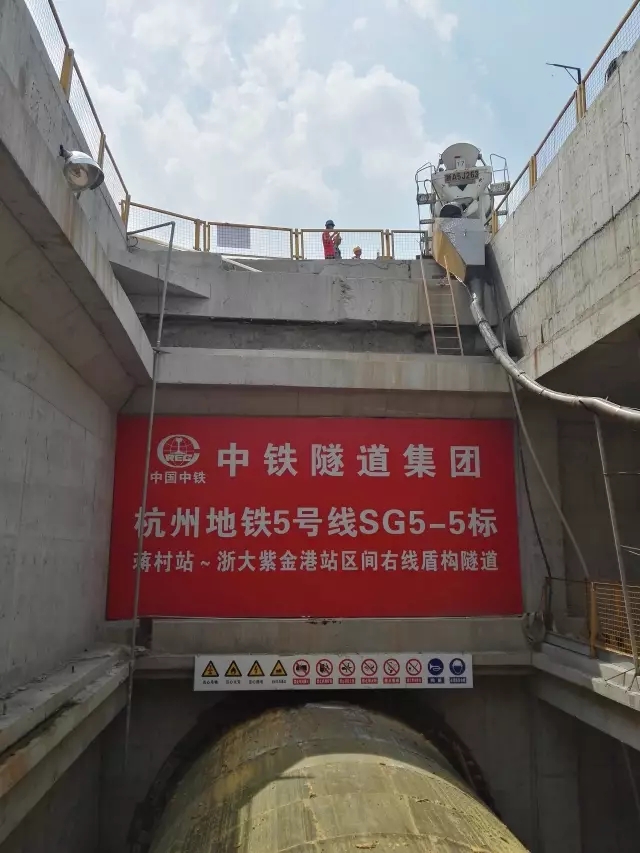 1505352107313356FSly.jpg 640.webp (2).jpg