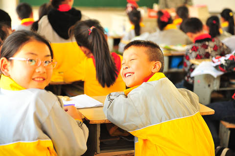 1510796749743604dg76.jpg 660c084c9fc6579a7428d88baf450250db0d1eae_size328_w1000_h666.jpg